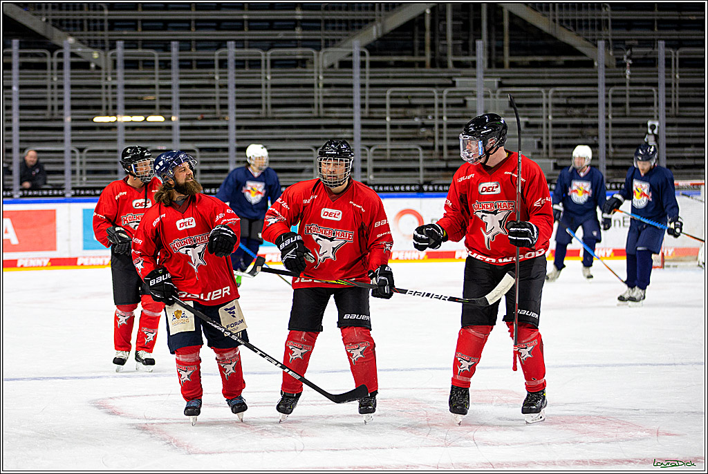PENNY DEL; Koelner Haie- Red BUll Muenchen Sponsorenspiel; Koeln, 08.11.2022